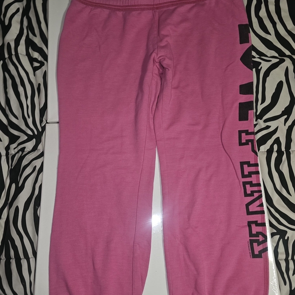 PINK Victoria's Secret Pants - PINK Victoria's Secret Pink Capris